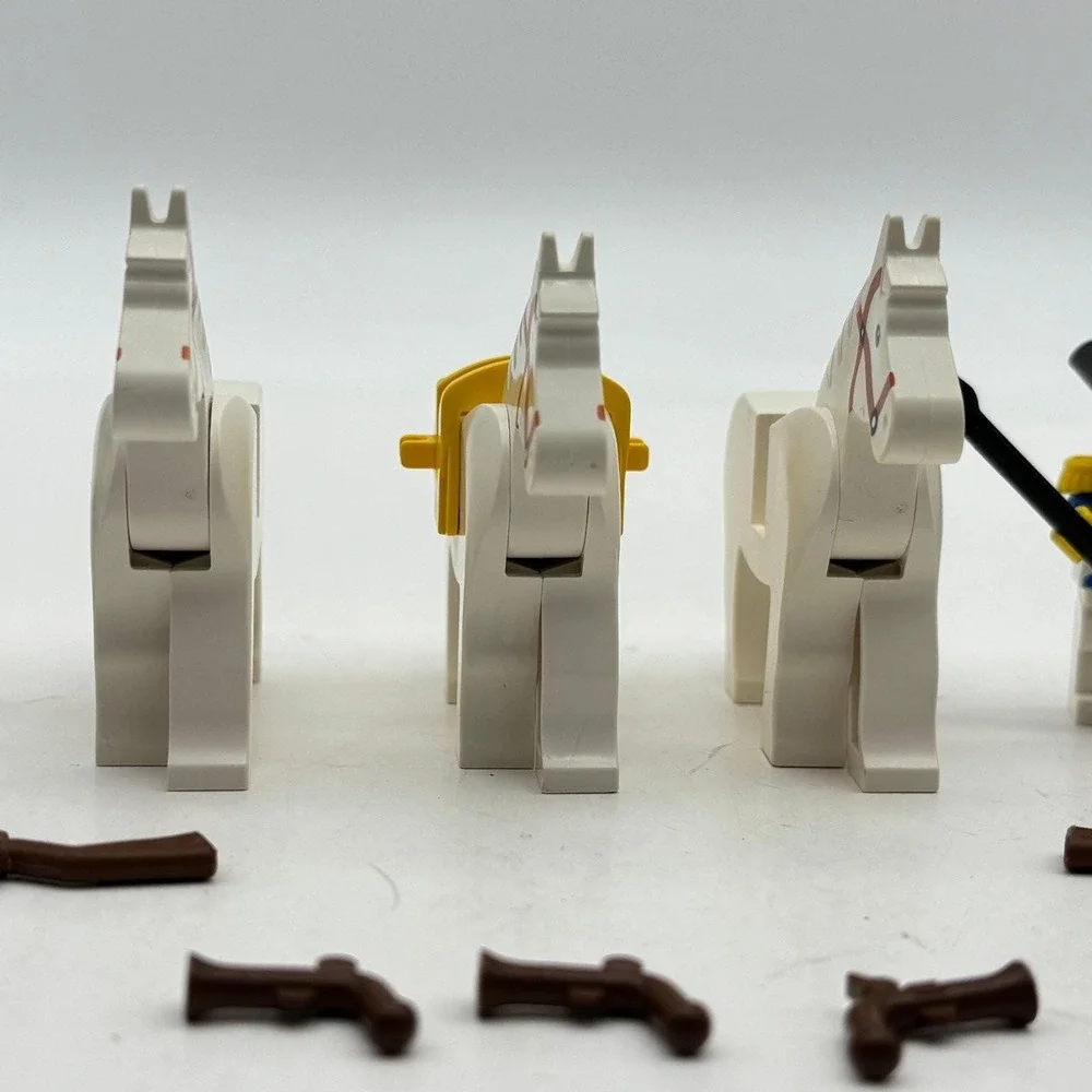 LEGO Pirates Imperial Soldiers Minifigure Horse Lot x5 Vintage Muskets Spears